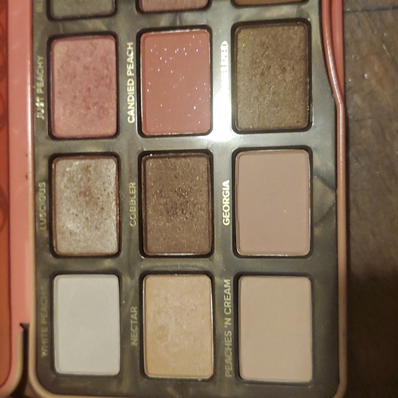 BARELY USED sweet peach palette - Picture 2 of 3